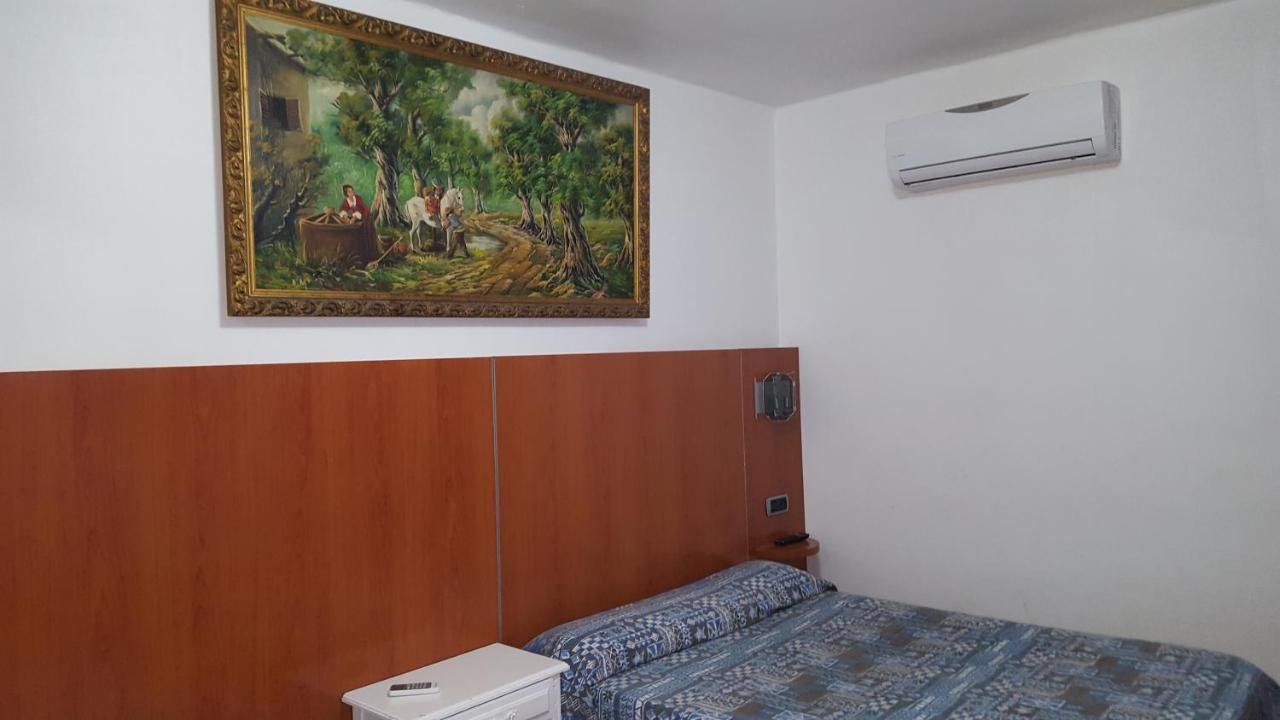 Hostal Can Salvado Cambrils Esterno foto